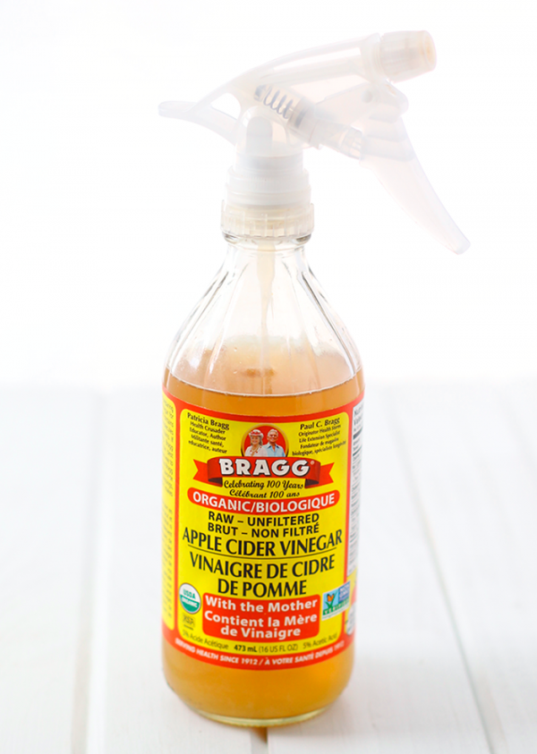How To Use Apple Cider Vinegar Simply and Naturally
